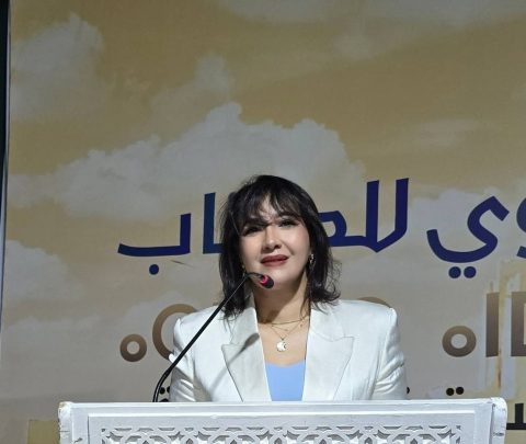 كصبّارة عتيقة أضجّ بحزن لا يجف/ فدوى الزياني