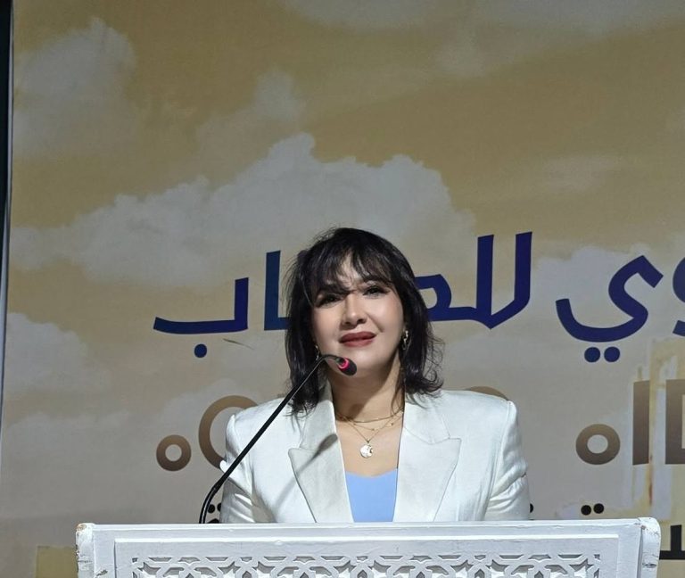 كصبّارة عتيقة أضجّ بحزن لا يجف/ فدوى الزياني 29 كصبّارة عتيقة أضجّ بحزن لا يجف/ فدوى الزياني