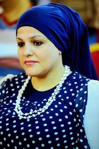 متوحد جسدي مع الجدار/ بقلم راوية الشاعر