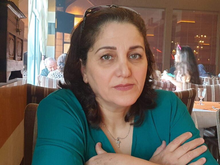أرنو إليك/ بقلم: كوثر وهبي 34 received 282222246233275 أرنو إليك/ بقلم: كوثر وهبي