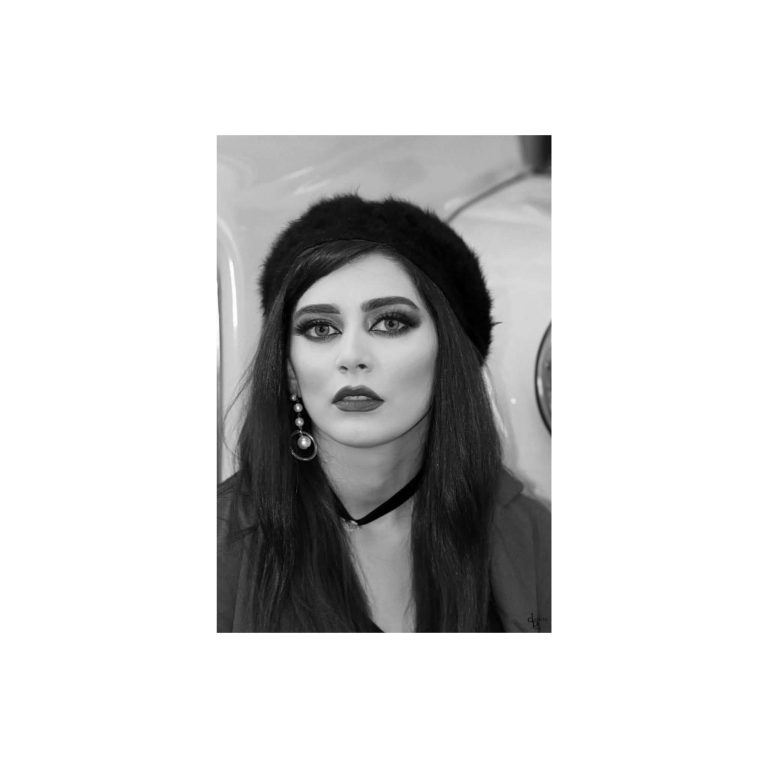 janarita 20b6a4e02d افتتاح معرض "من الأسود إلى الأبيض" للفنانة التشكيلية جاناريتا العرموطي 