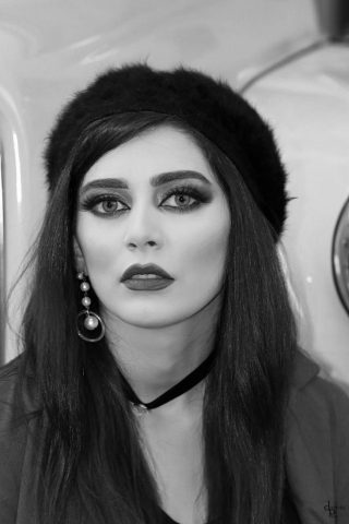 افتتاح معرض "من الأسود إلى الأبيض" للفنانة التشكيلية جاناريتا العرموطي 