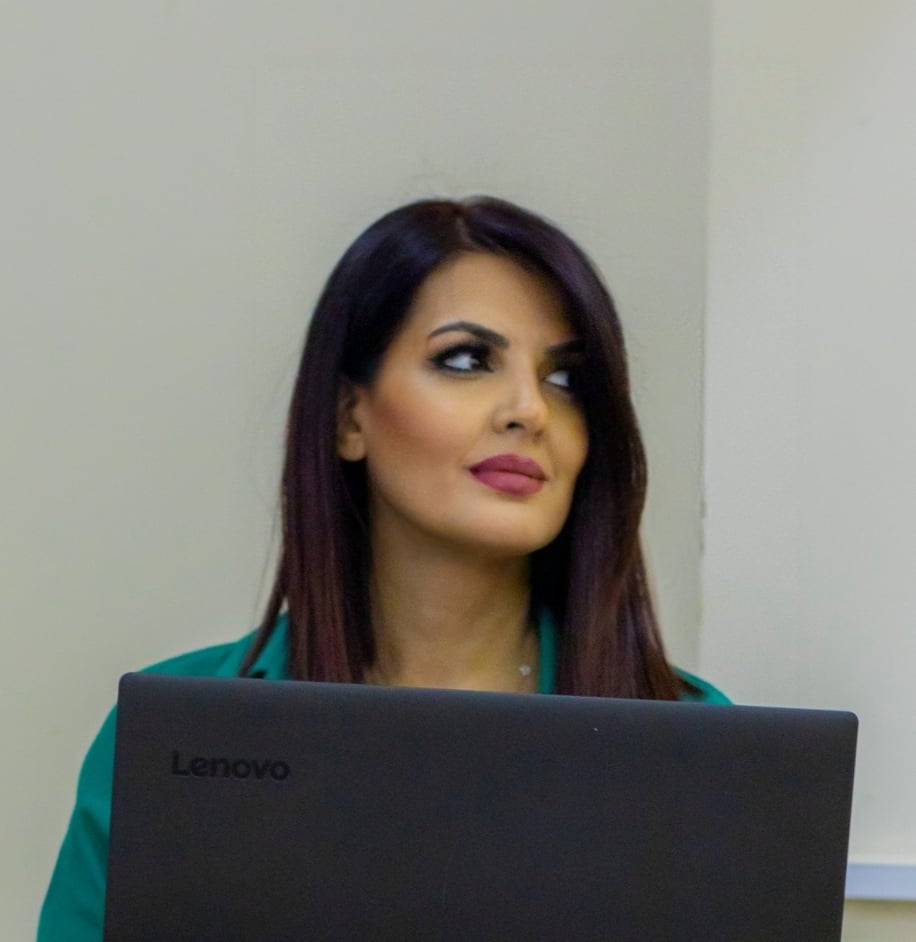 ليندا حويجي: الكولاج هو تجسيد فني يجمع ما بين الرسم والنحت/ حوار أجراه: خالد ديريك