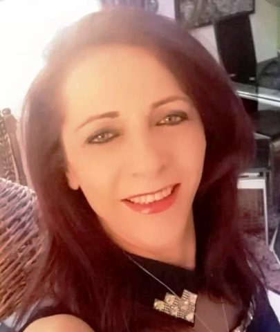 الجذور والفنانة نهلة آسيا / بقلم: زياد جيوسي 35 الجذور والفنانة نهلة آسيا / بقلم: زياد جيوسي