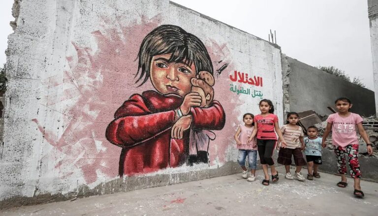 مساحة شخصية (6)/ بقلم: فراس حج محمد 43 الاحتلال يقتل الأطفال مساحة شخصية (6)/ بقلم: فراس حج محمد