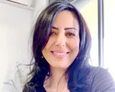 رولا سرحان تمزج عذابات الجسد بمأساة الجغرافيا في "هوناً مّا" / فراس حج محمد 22 rola sarhan n e1789209199715 رولا سرحان تمزج عذابات الجسد بمأساة الجغرافيا في "هوناً مّا" / فراس حج محمد